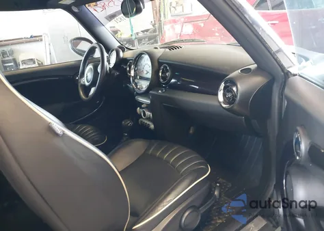 2008 Mini Cooper S Clubman from USA, damaged, VIN WMWMM33518TP87563